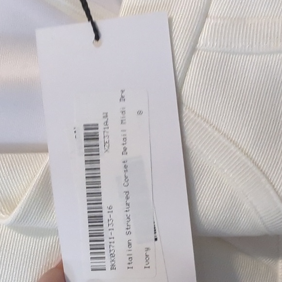 NWT KAREN MILLEN ITALIAN STRUCTURED WHITE DRESS - Picture 7 of 12